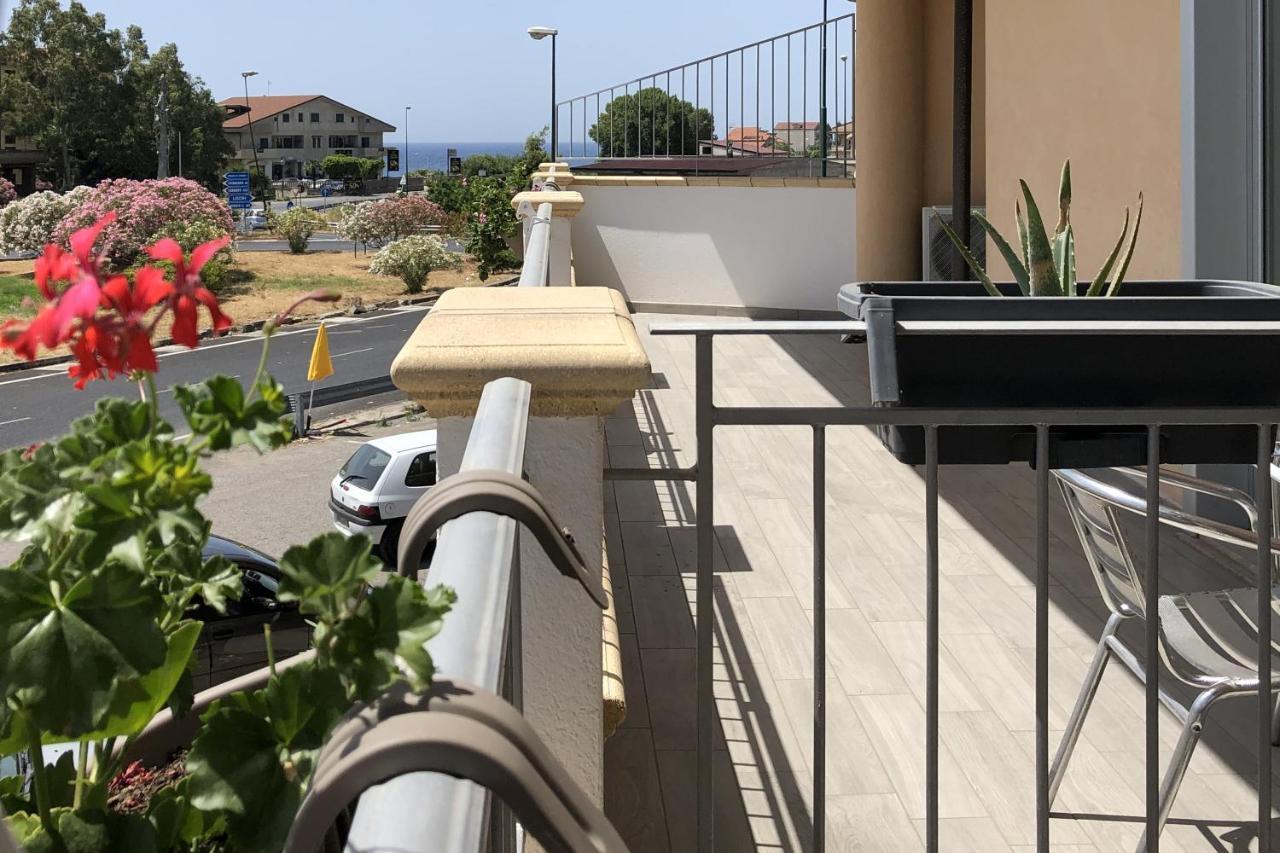 Accomodati B&B Marina di Gioiosa Ionica Exterior foto